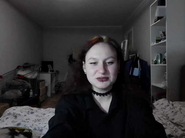 LoiseLovetto live cam on BongaCams