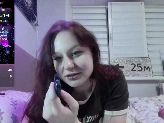 LoiseLovetto live cam on BongaCams
