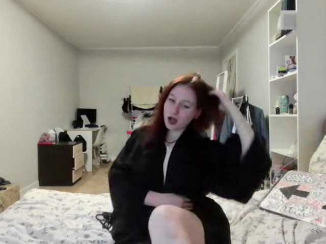 LoiseLovetto live cam on BongaCams