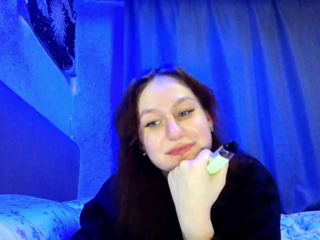 LoiseLovetto live cam on BongaCams