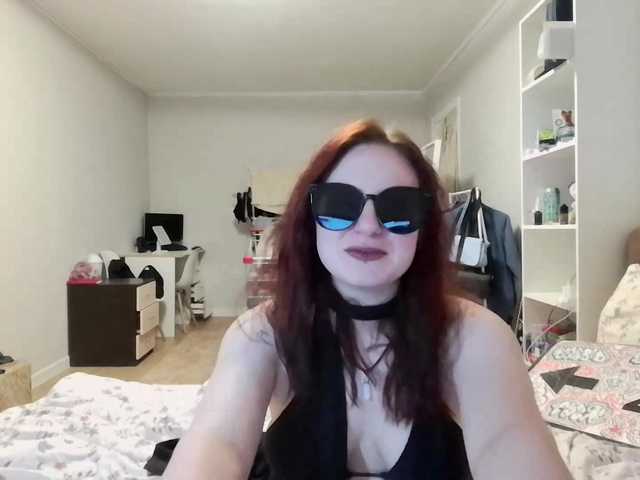 LoiseLovetto live cam on BongaCams