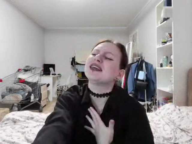 LoiseLovetto live cam on BongaCams