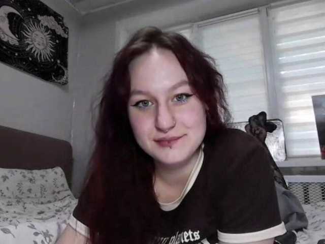 LoiseLovetto live webcam show