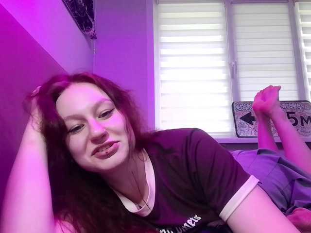 LoiseLovetto live cam on BongaCams