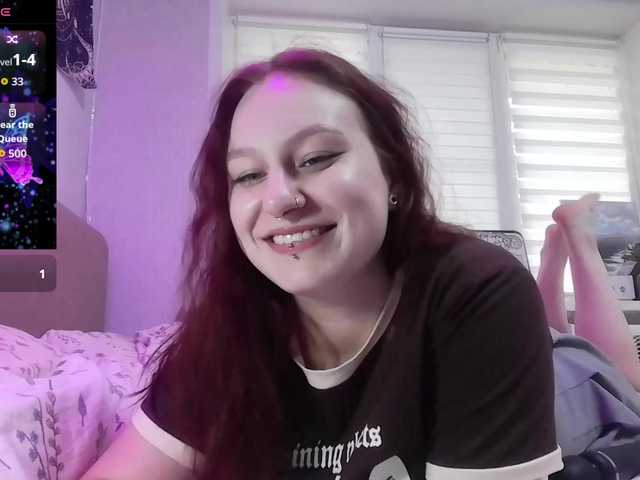 LoiseLovetto live cam on BongaCams