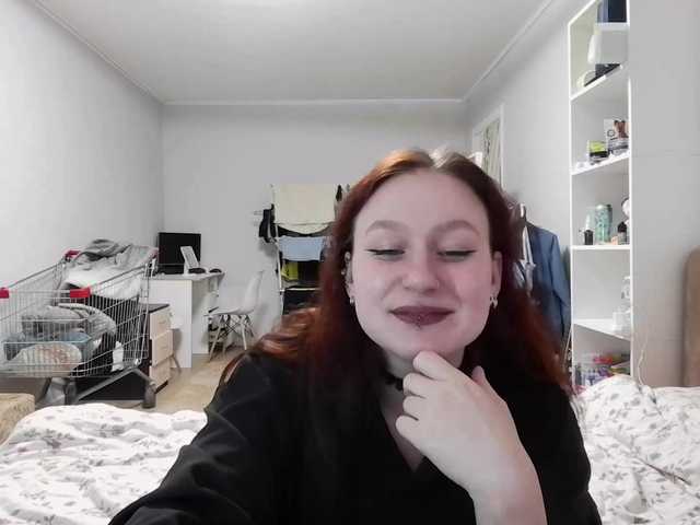 LoiseLovetto live cam on BongaCams