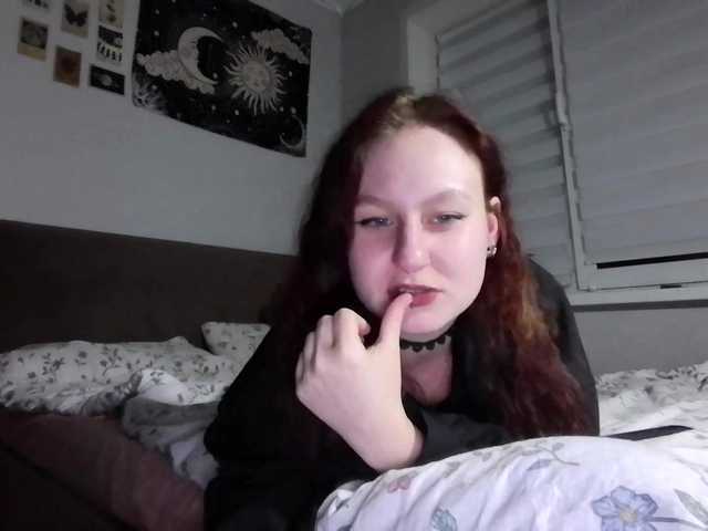 LoiseLovetto live cam on BongaCams