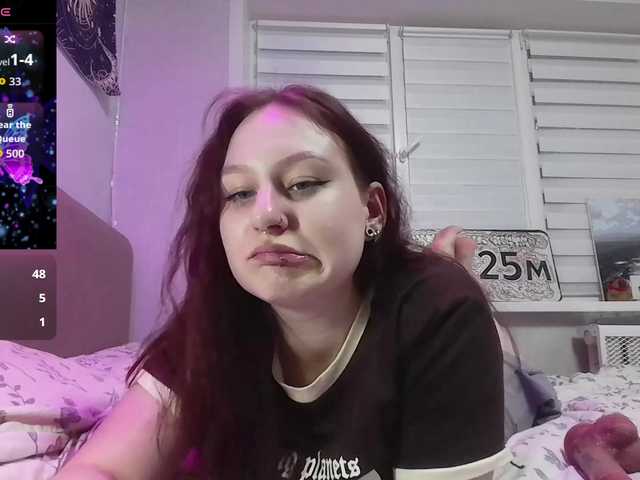LoiseLovetto live cam on BongaCams