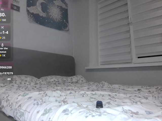 LoiseLovetto live cam on BongaCams