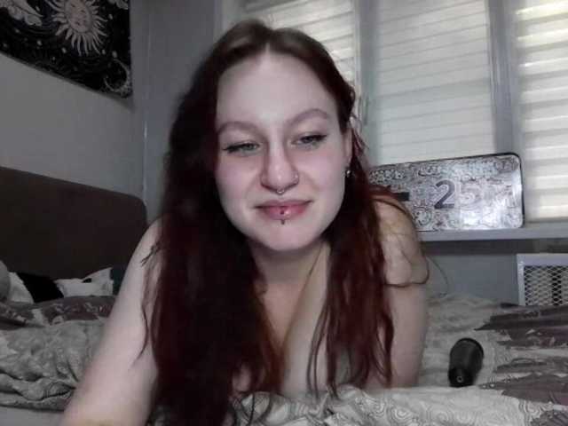 LoiseLovetto live cam on BongaCams