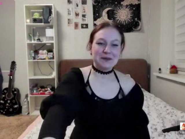LoiseLovetto live cam on BongaCams