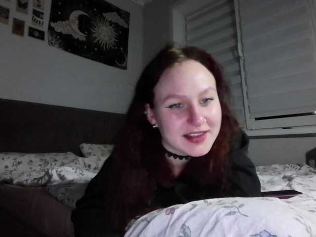 LoiseLovetto live cam on BongaCams