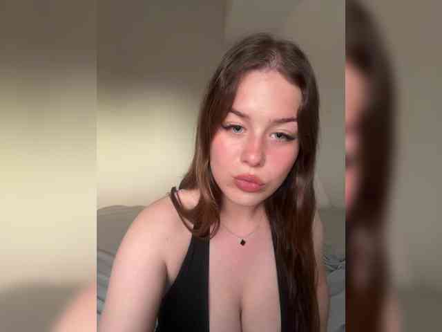 LupsiMupsi Sex Cam Show