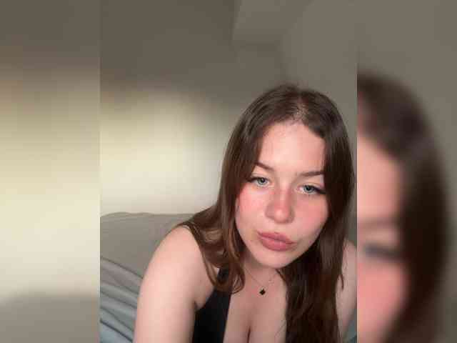 LupsiMupsi Sex Cam Show
