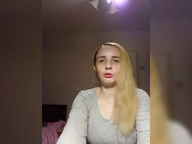 W125 live cam on BongaCams
