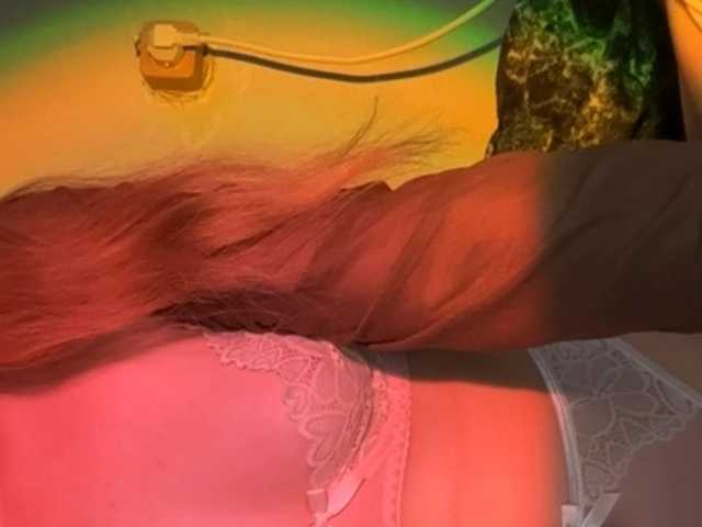 ellie-krnk live cam on BongaCams