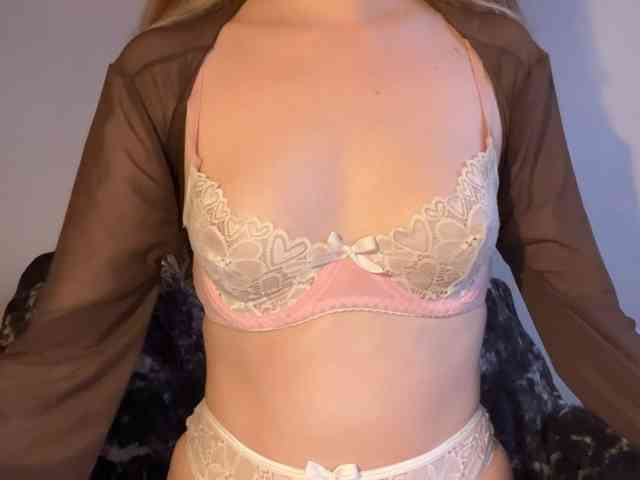 ellie-krnk webcam