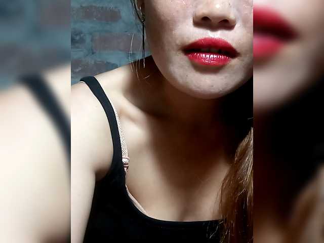 melynaa Live Cam on BongaCams