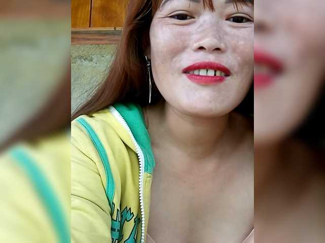 melynaa live cam on BongaCams