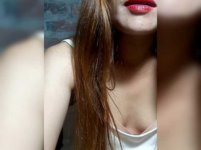 melynaa live cam on BongaCams
