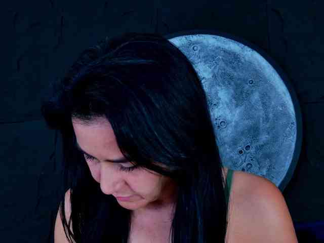 Amanda-Martinez webcam