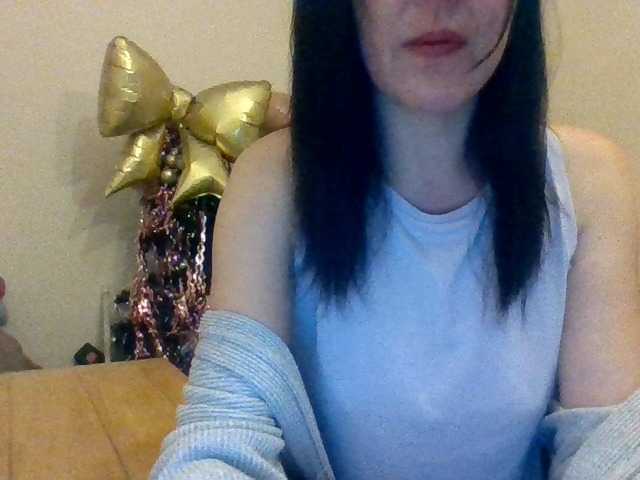 Ally46x, live now on BongaCams