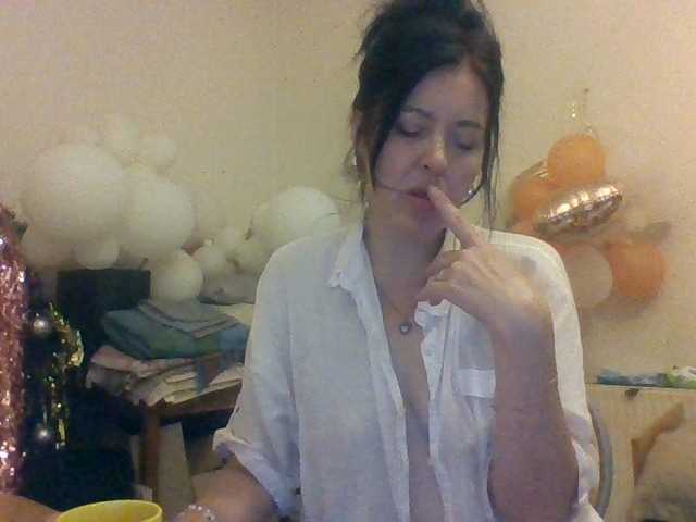 Ally46x live webcam show