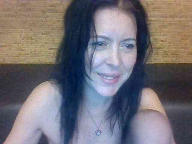 Ally46x Live Webcam on BongaCams