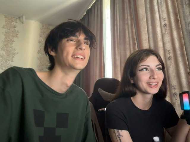 Skynlayer live cam on BongaCams