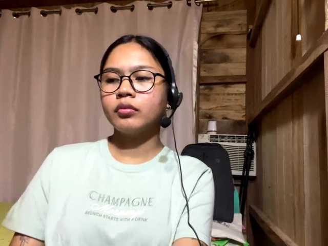 LurleneSchaufelberge live cam on BongaCams