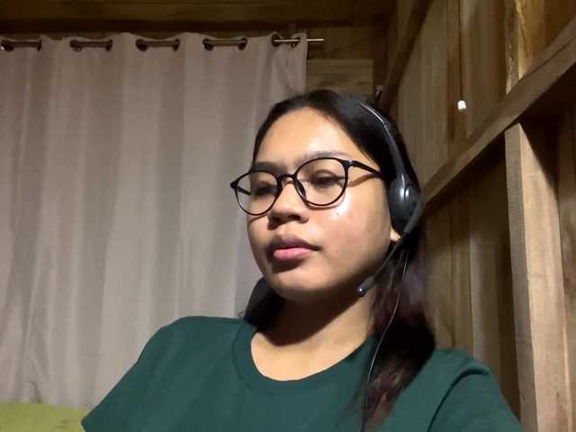 LurleneSchaufelberge live cam on BongaCams