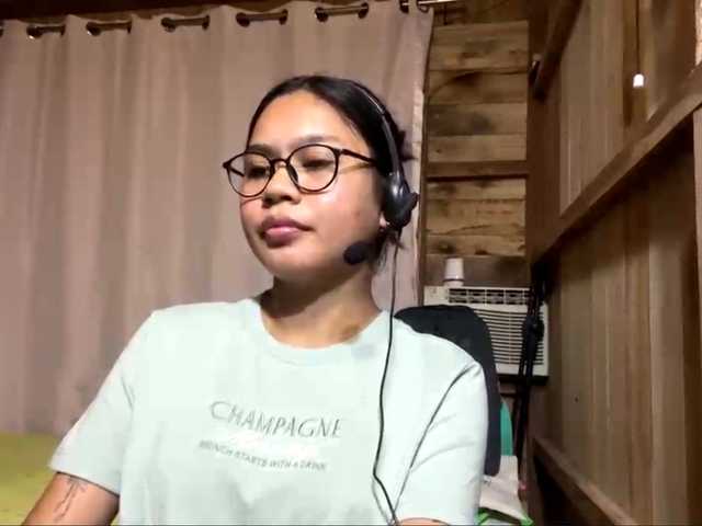 LurleneSchaufelberge live cam on BongaCams