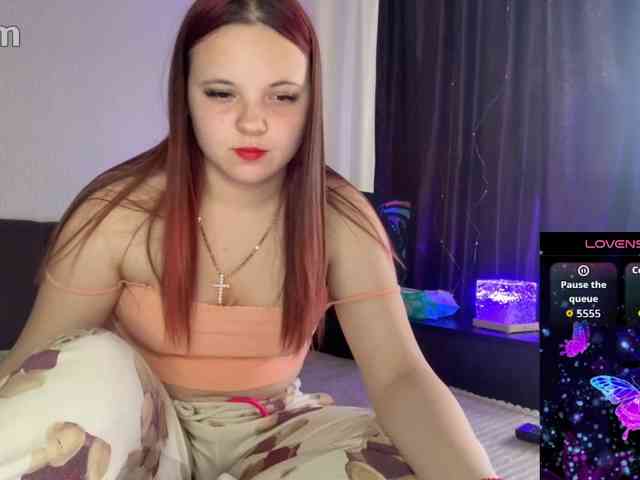 Lunashy07 webcam