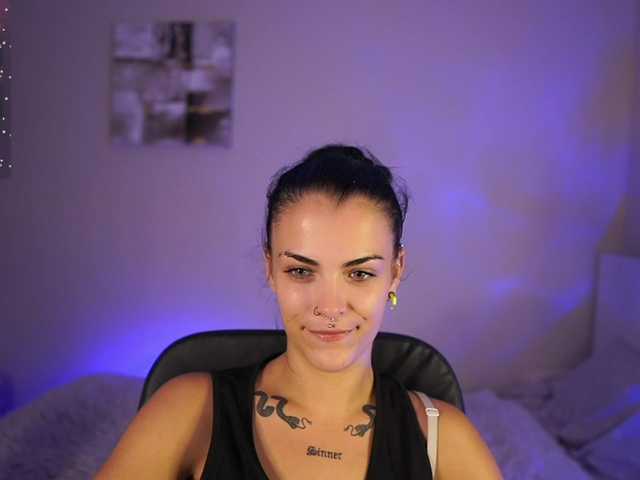 Paulinemedonca live cam on BongaCams