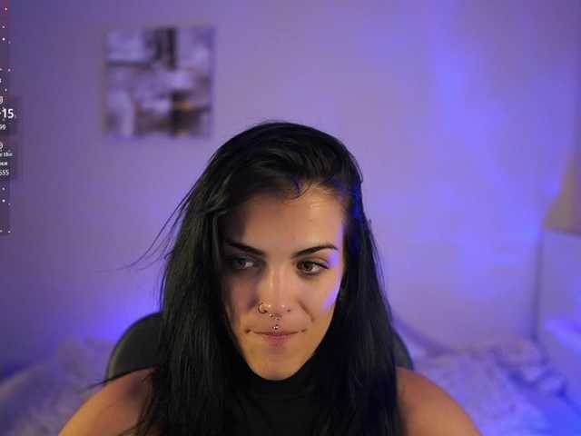 Paulinemedonca live webcam show