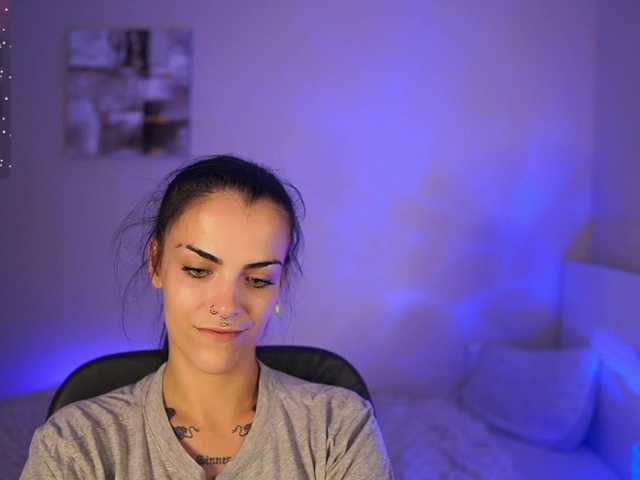 Paulinemedonca live cam on BongaCams