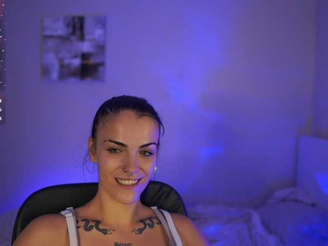 Paulinemedonca live cam on BongaCams