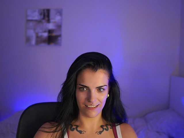 Paulinemedonca live cam on BongaCams
