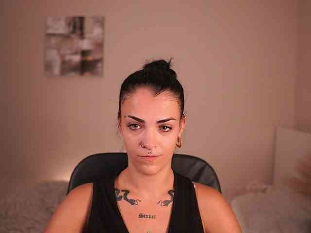 Paulinemedonca webcam