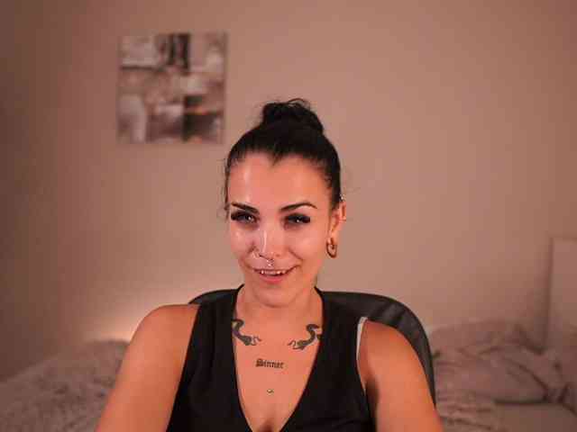 Paulinemedonca webcam