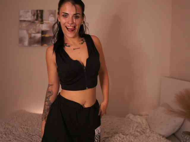 Paulinemedonca webcam