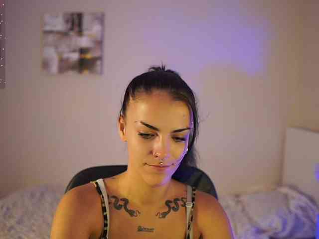Paulinemedonca webcam