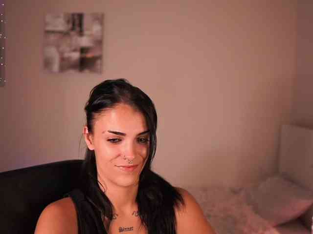 Paulinemedonca webcam