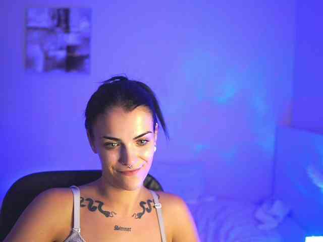 Paulinemedonca webcam
