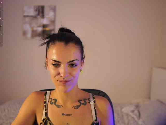 Paulinemedonca webcam