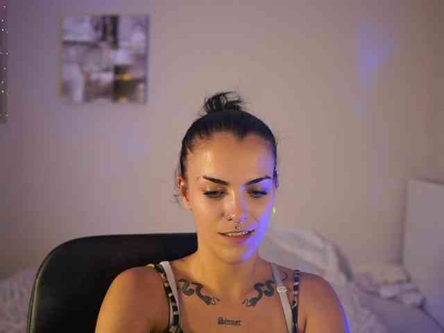 Paulinemedonca webcam