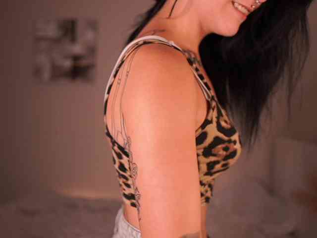 Paulinemedonca webcam