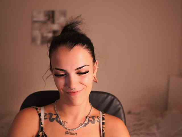 Paulinemedonca webcam