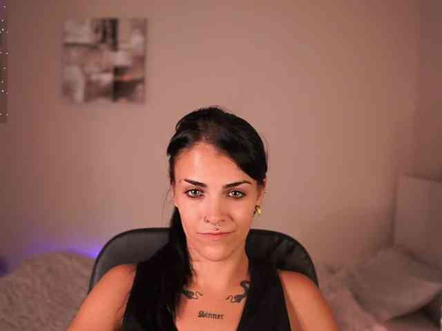 Paulinemedonca webcam