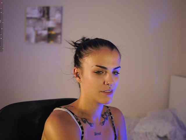 Paulinemedonca webcam